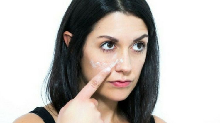 moisturizing cream is a wrinkle’s worst enemy